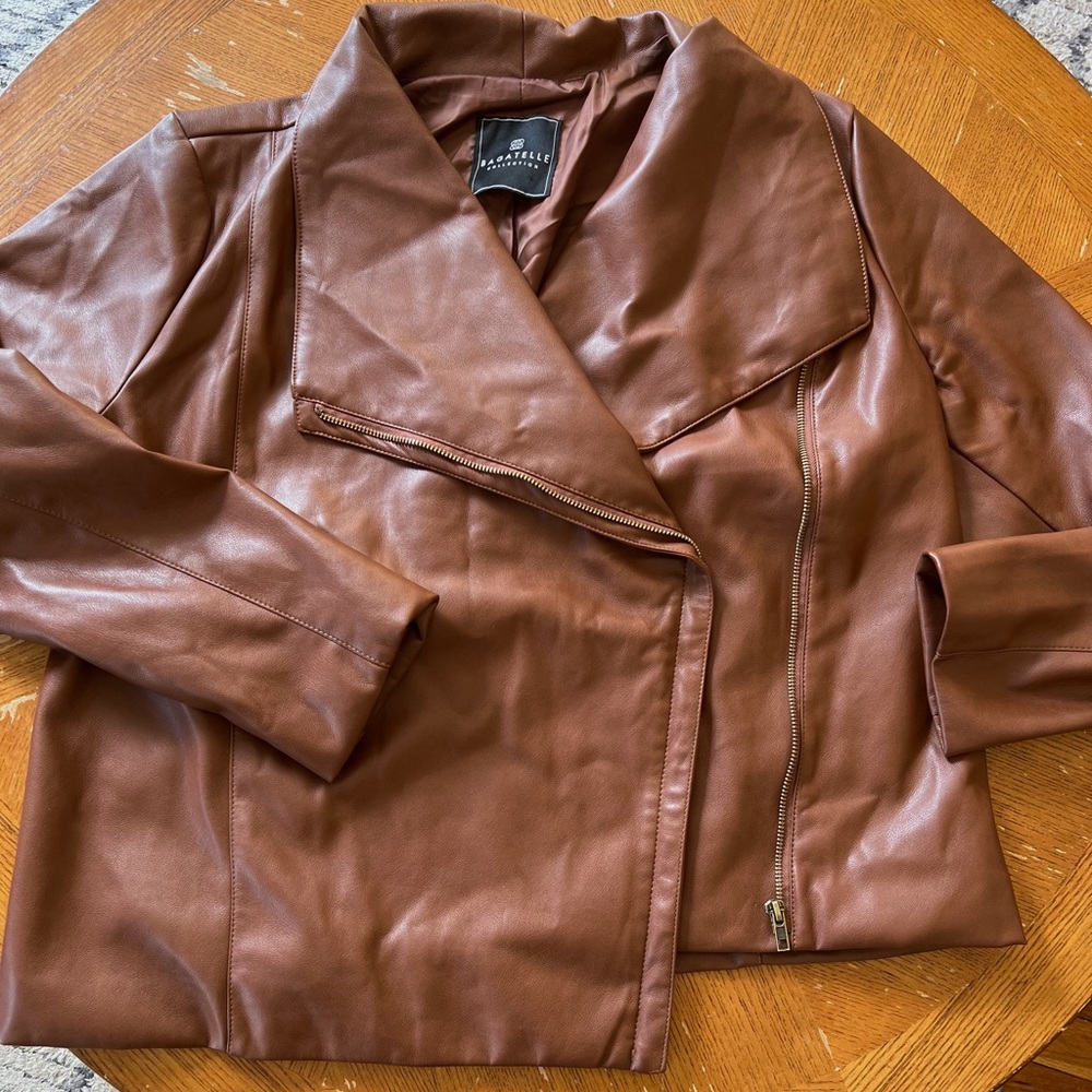 WOMAN'S OVERSIZED BROWN BAGATELLE LEATHER JACKET